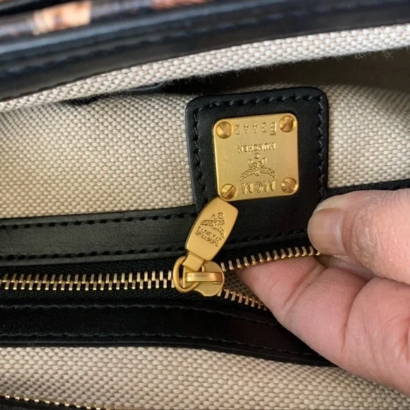 NWOT MCM limited Leopard 2 Way - Picture 8 of 16